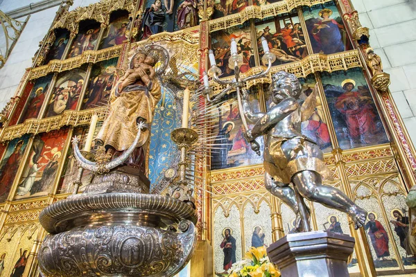 Madryt, Katedra almudena — Zdjęcie stockowe