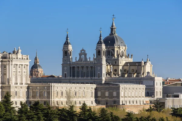 Madrid, Catedral de la Almudena — Foto de Stock