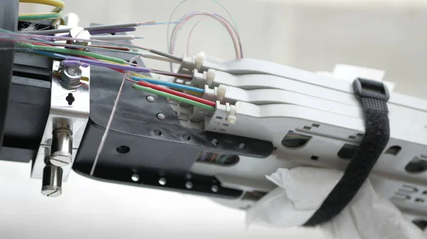 Fiber optik debriyaj