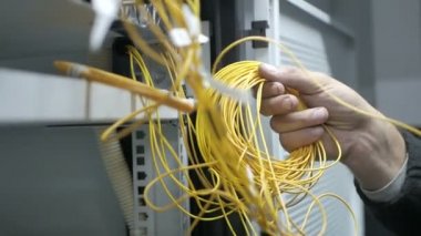 İki Telekom mühendisleri