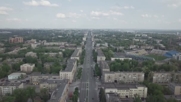 Volo Aereo Senza Equipaggio Sulla Città Durante Giorno — Video Stock