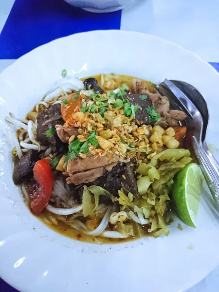 泰国北部美味的米粉汤 — 图库照片