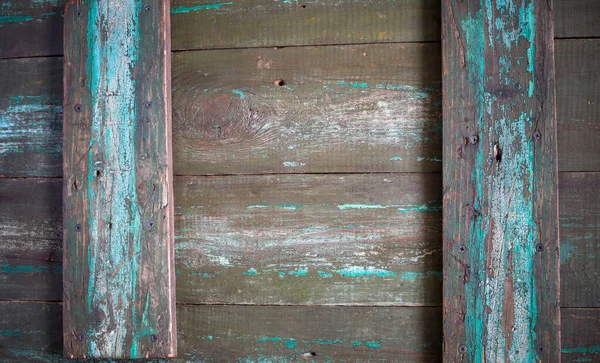 老式木料背景 带有青绿色油漆痕迹的旧木料板 谷仓板的木料质地 乡村土质 — 图库照片