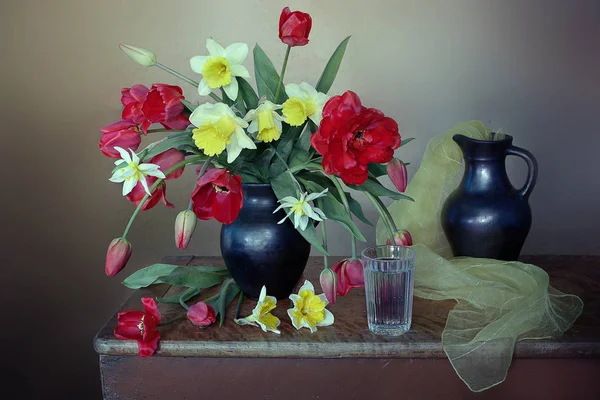 Fleurs Printemps Dans Bouquet Toujours Vie Avec Des Tulipes Des — Photo