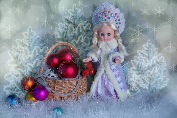 Nový Rok Krásná Dívka Modrém Kabátě Bílou Kožešinou Sněhurka Sněhurka — Stock fotografie