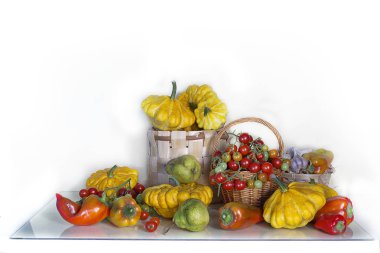 Şükran. Sebze ve meyvelerin sonbahar kompozisyonu.