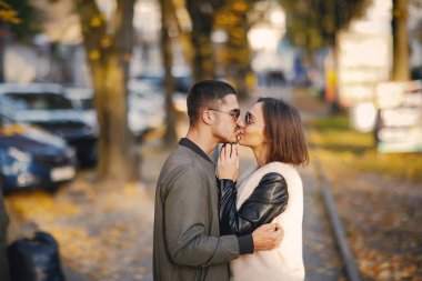 şehirde takılmak Çift