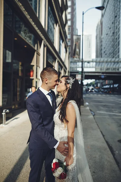 Bruiloft in een stad — Stockfoto