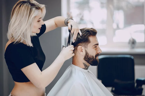 Guy in the barbercos — Stock Photo, Image