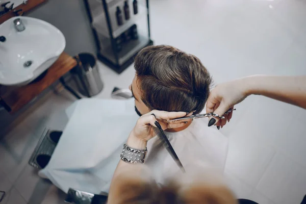 Tipo en los barbercos — Foto de Stock