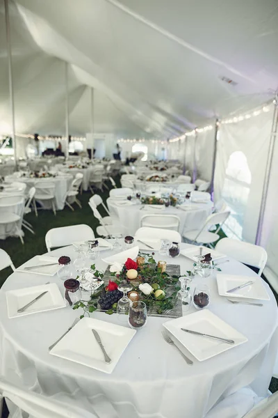 Elegant wedding tables — Stock Photo, Image