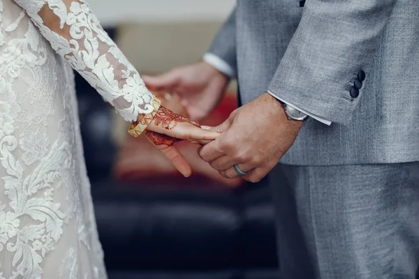 Elegante matrimonio indiano — Foto Stock