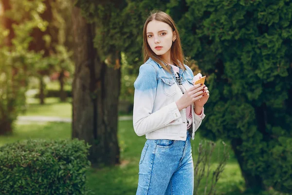 Young model on the street — Stock Photo, Image