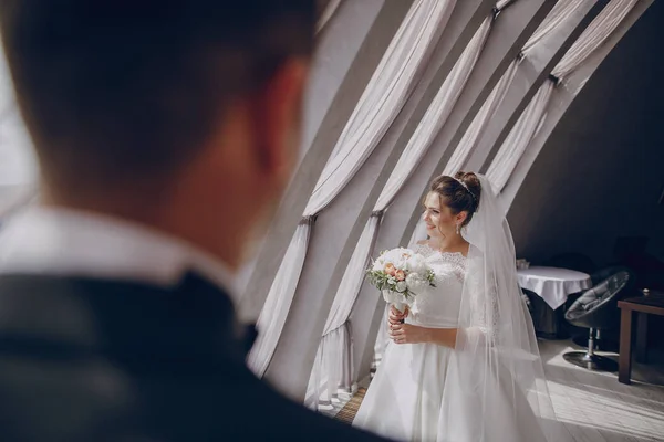 Bride and groom — Stock Photo, Image