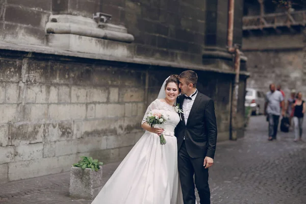 Bride and groom — Stock Photo, Image