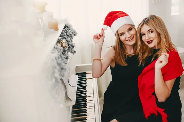 Güzellik Noel kızlar — Stok fotoğraf