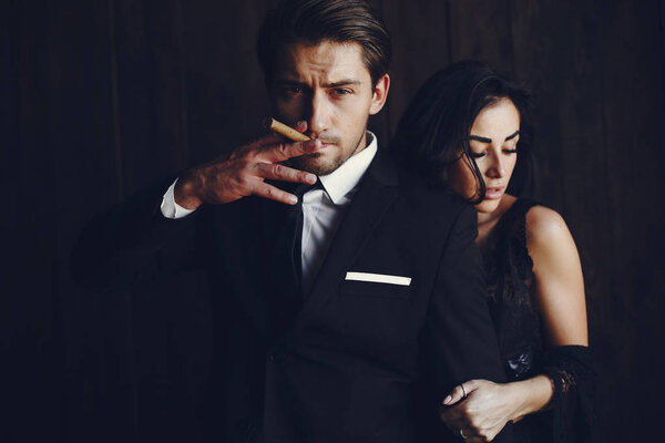 Сексуальная пара дома
