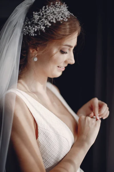 優雅な朝の花嫁 — ストック写真