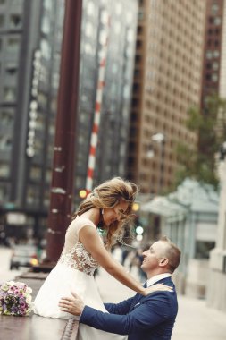 Zarif bir düğün çifti