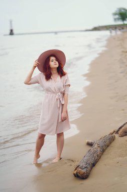 bir Beach güzel kız