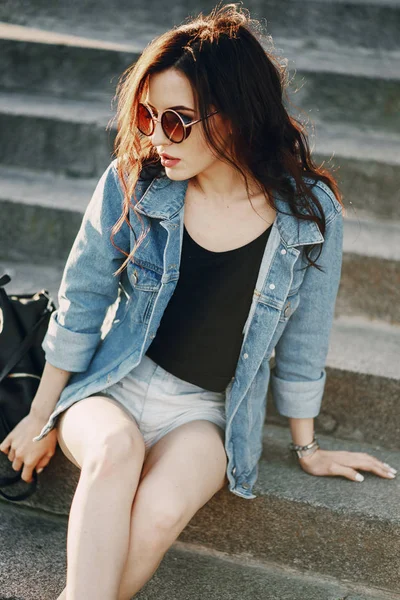 Girl in sunglasses — Stock Photo, Image