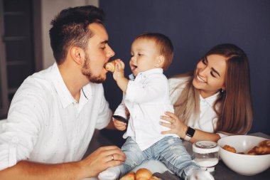 aile içinde bir mutfak