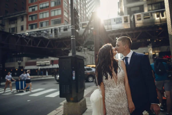 Casamento em uma cidade — Fotografia de Stock