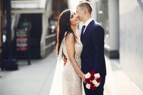 Casamento em uma cidade — Fotografia de Stock