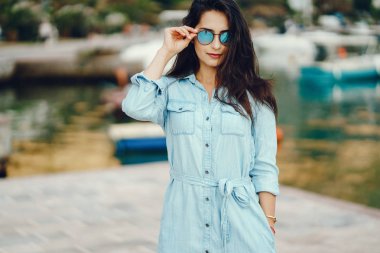 Kız dağlar tarafından