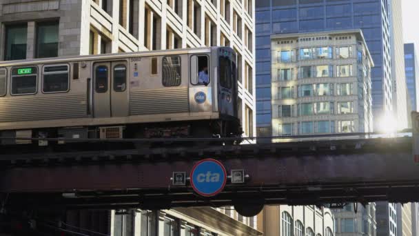 Video del tren llegando a la estación de Chicago — Vídeos de Stock