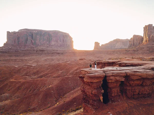 Pojkvän friar till hustru i Arizona — Stockfoto