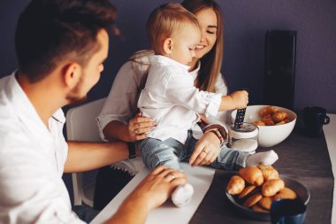 aile içinde bir mutfak