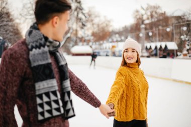 Şirin çift bir kış City