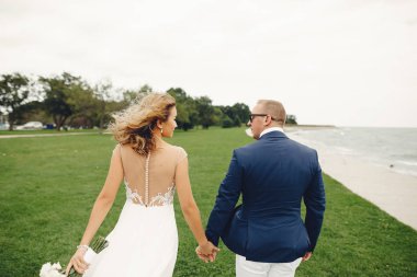 Zarif bir düğün çifti