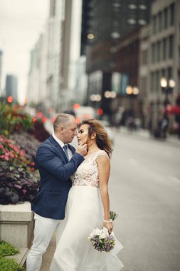 Zarif bir düğün çifti