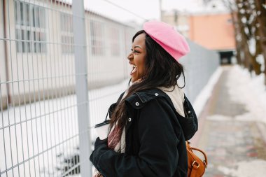 Zarif siyah kız kış City