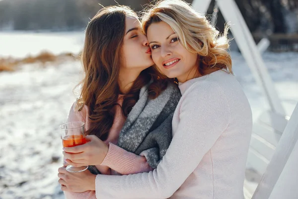 Mother witn daughter — Stock Photo, Image