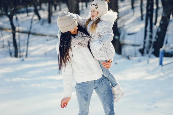 Maman et fille — Photo