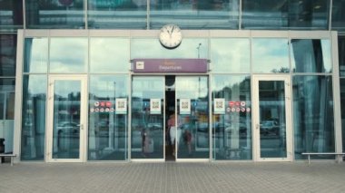 Havaalanındaki kapılar