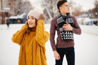 Şirin çift bir kış City