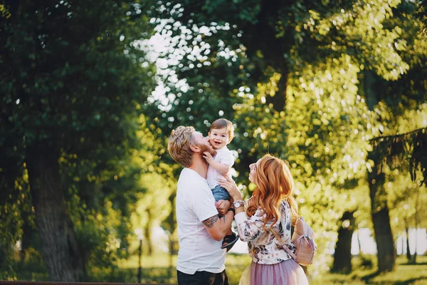 Family in a park — Stock Photo, Image