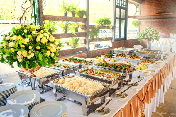 Jantar Buffet Tailandês Casamento Sol Lindamente Arranjados — Fotografia de Stock