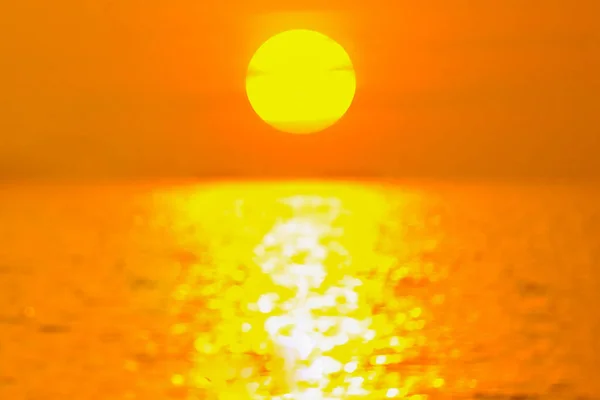 Big Sun Setting Sea Nature Composition Blurry Focus — Stock Photo, Image