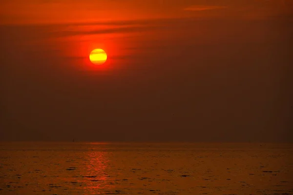 Big Sun Setting Sea Nature Composition — Stock Photo, Image