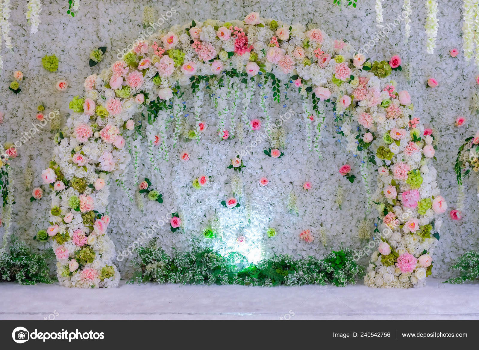 Beautiful Flowers Background Wedding Scene Decoration Stock Photo by  ©subinpumsom 240542756