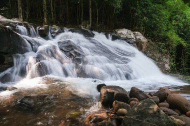 Phu Soi Dao Şelalesi, 2inci kat, Phu Soi Dao Ulusal Parkı, Tayland