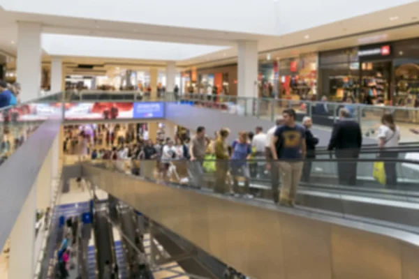 Die Menschen Gehen Einkaufszentrum Einkaufen Die Räume Mit Den Verschiedenen — Stockfoto