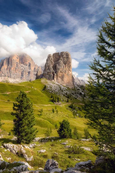 Cinque Torri Dolomitas Ampezzo Primer Plano Torre Principal Fondo Macizo — Foto de Stock