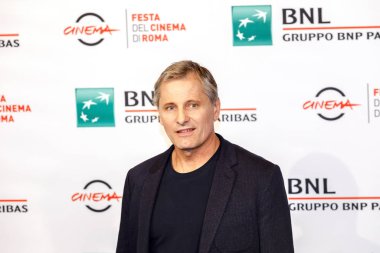 Roma, İtalya. 24 Ekim 2018: Viggo Mortensen Auditorium Parco Della Musica 13 Roma Film Festivalinde sırasında 'Yeşil kitap' photocall katılmak. 