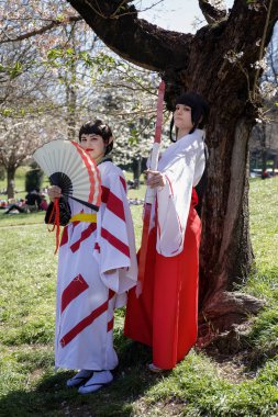 Inuyasha, Japonca sh nen manga. Kagura kılık